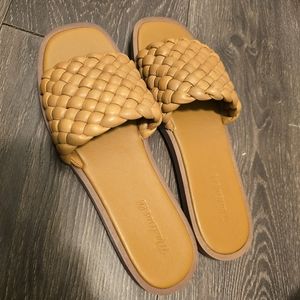 Madewell braided Slide, size 8, Brand New!